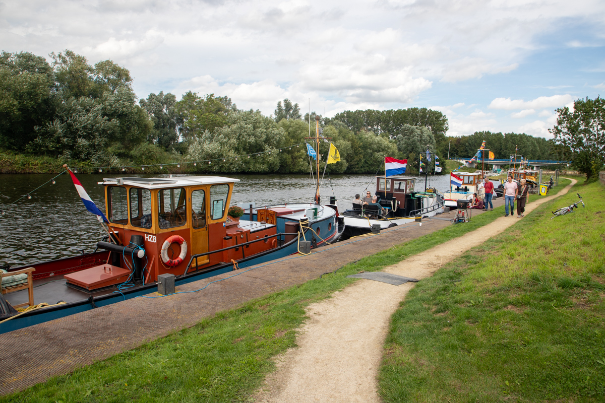 Sleepbotenfestival vult Havenkant met schepen, muziek en activiteiten Sleepbotenfestival vult Havenkant met schepen, muziek en activiteiten