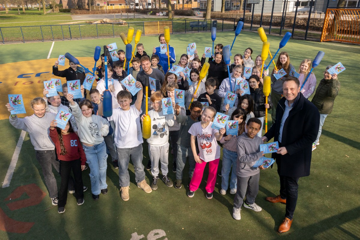 Basisschoolleerlingen ontvangen Match-boekjes met gratis proeflessen