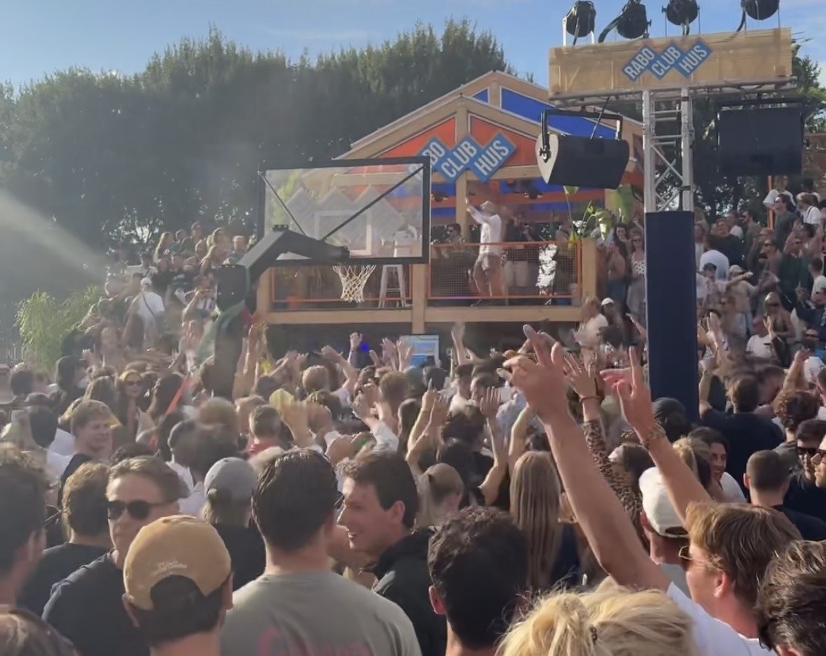Surprise-acts zetten Rabo Stage op zijn kop